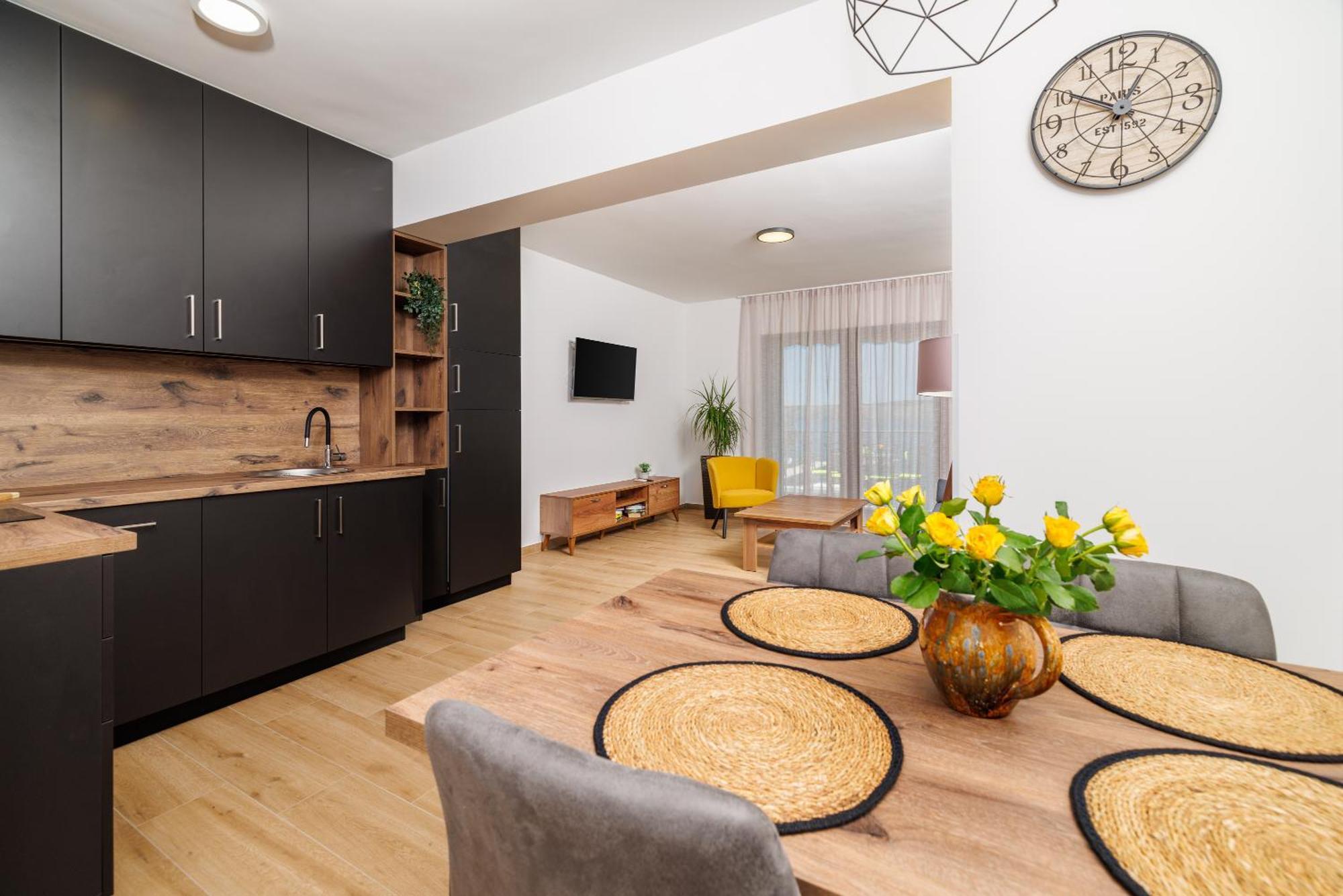 Apartmani Viktorija ยาดราโนโว ภายนอก รูปภาพ