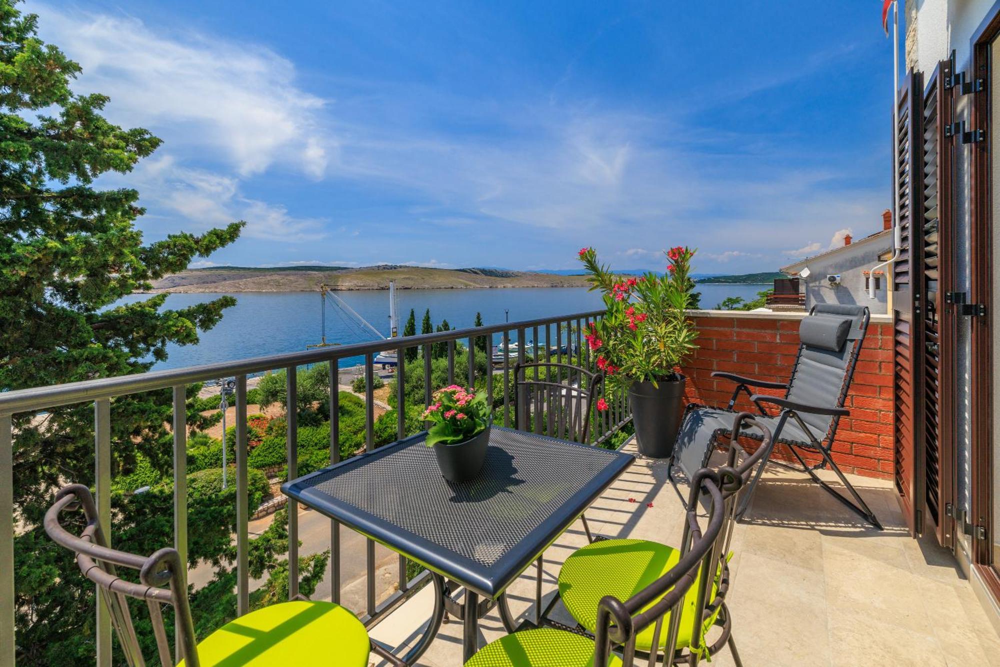 Apartmani Viktorija ยาดราโนโว ภายนอก รูปภาพ