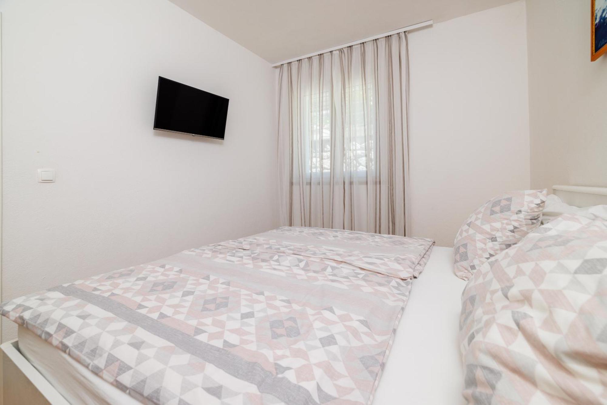 Apartmani Viktorija ยาดราโนโว ภายนอก รูปภาพ