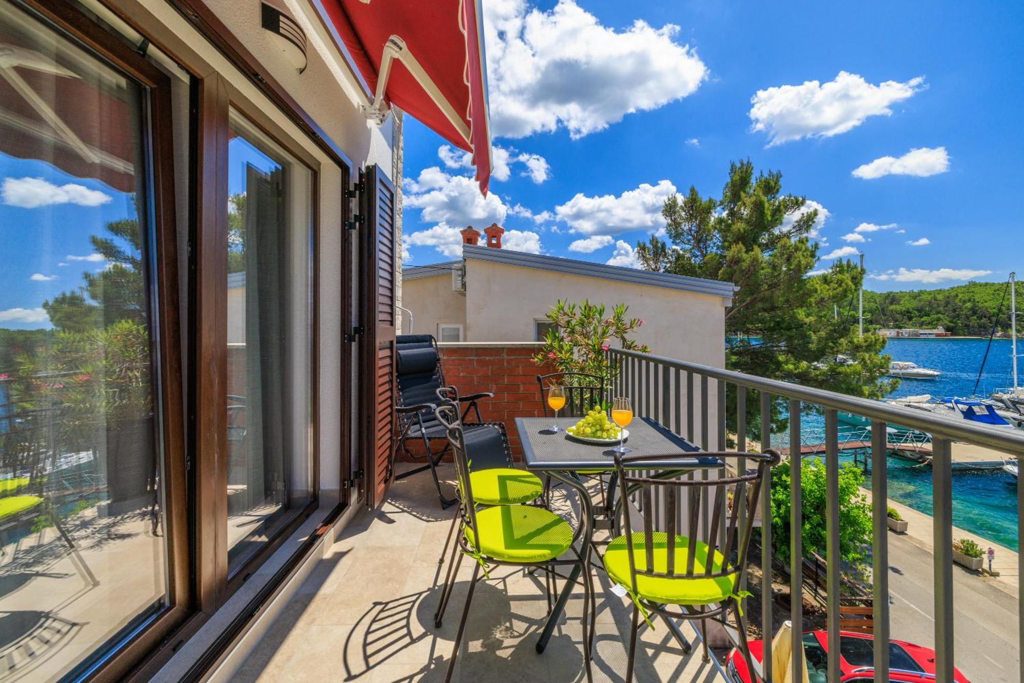 Apartmani Viktorija ยาดราโนโว ภายนอก รูปภาพ