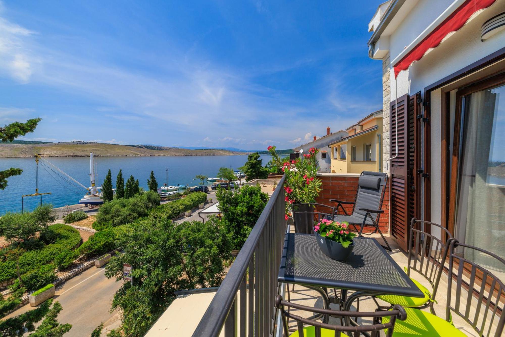 Apartmani Viktorija ยาดราโนโว ภายนอก รูปภาพ