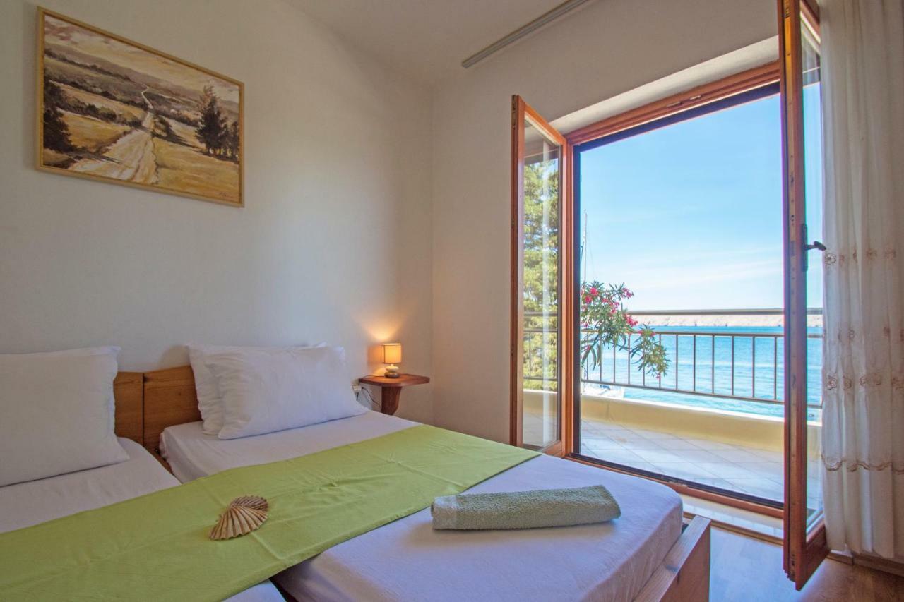 Apartmani Viktorija ยาดราโนโว ภายนอก รูปภาพ